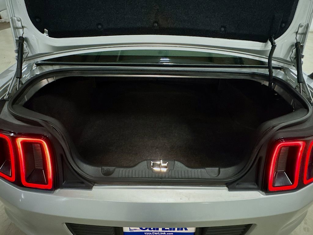 Used 2013 Ford Mustang Premium image 29