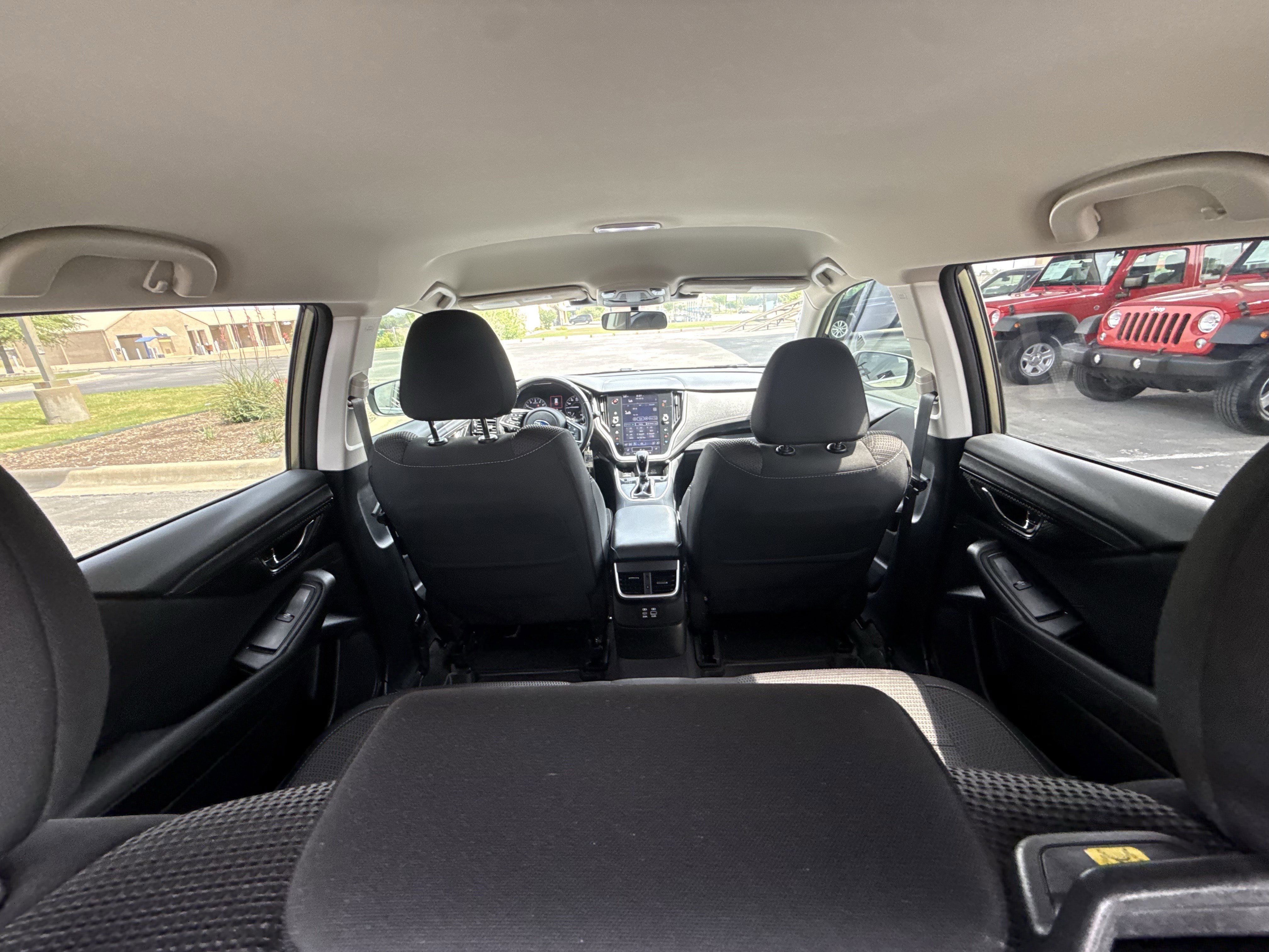Used 2024 Subaru Outback Premium image 10