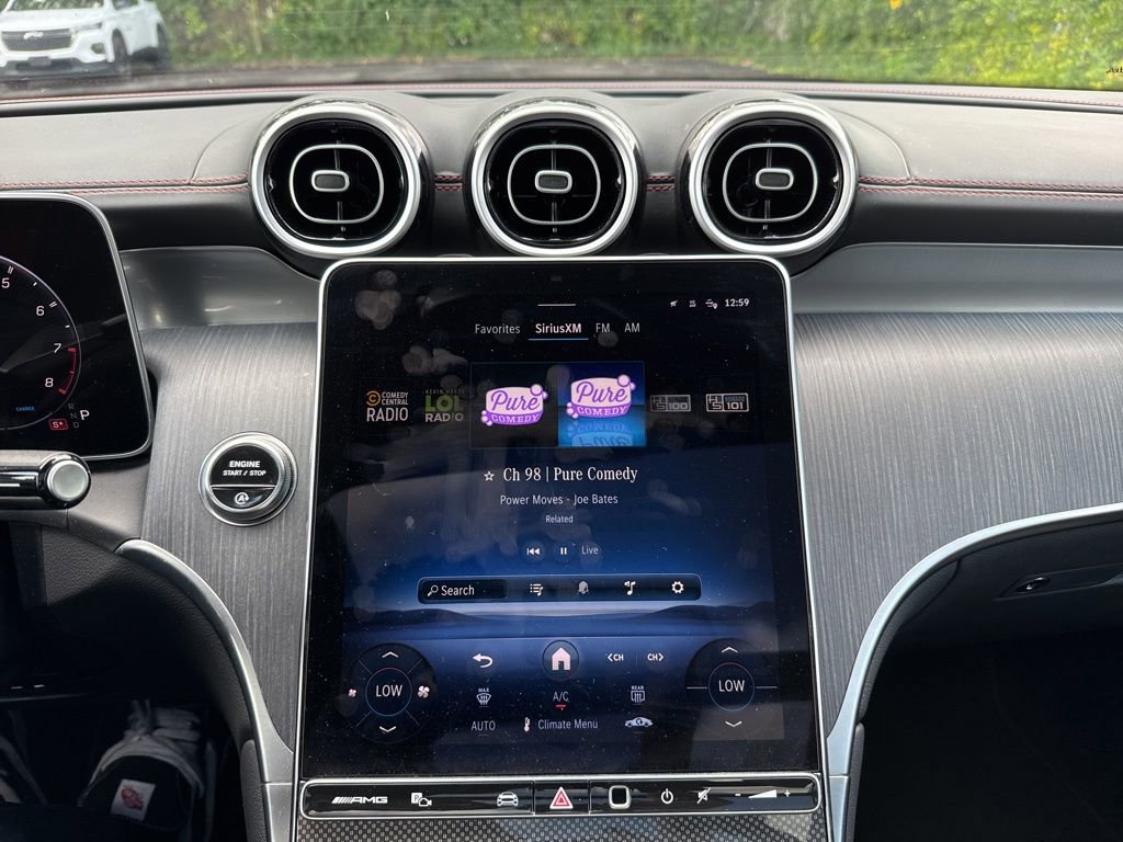 Used 2025 Mercedes-Benz GLC 43 AMG 4MATIC image 32