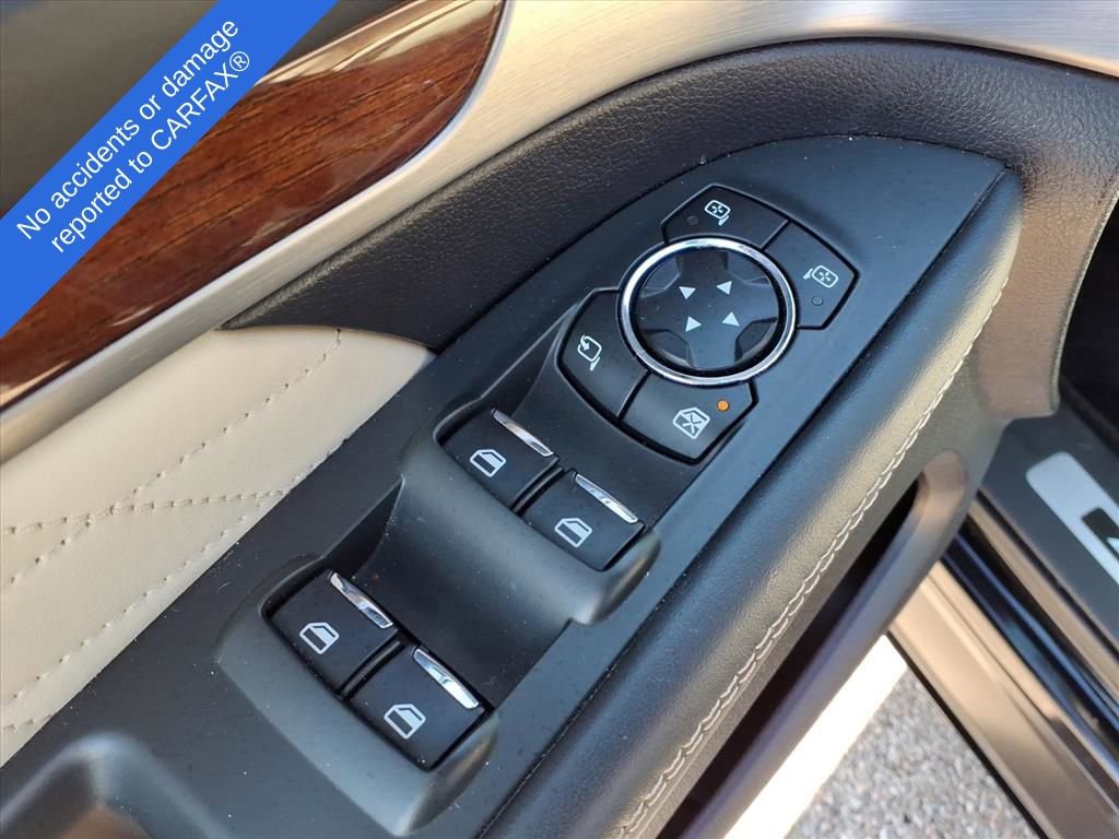 Used 2017 Ford Explorer Platinum image 15