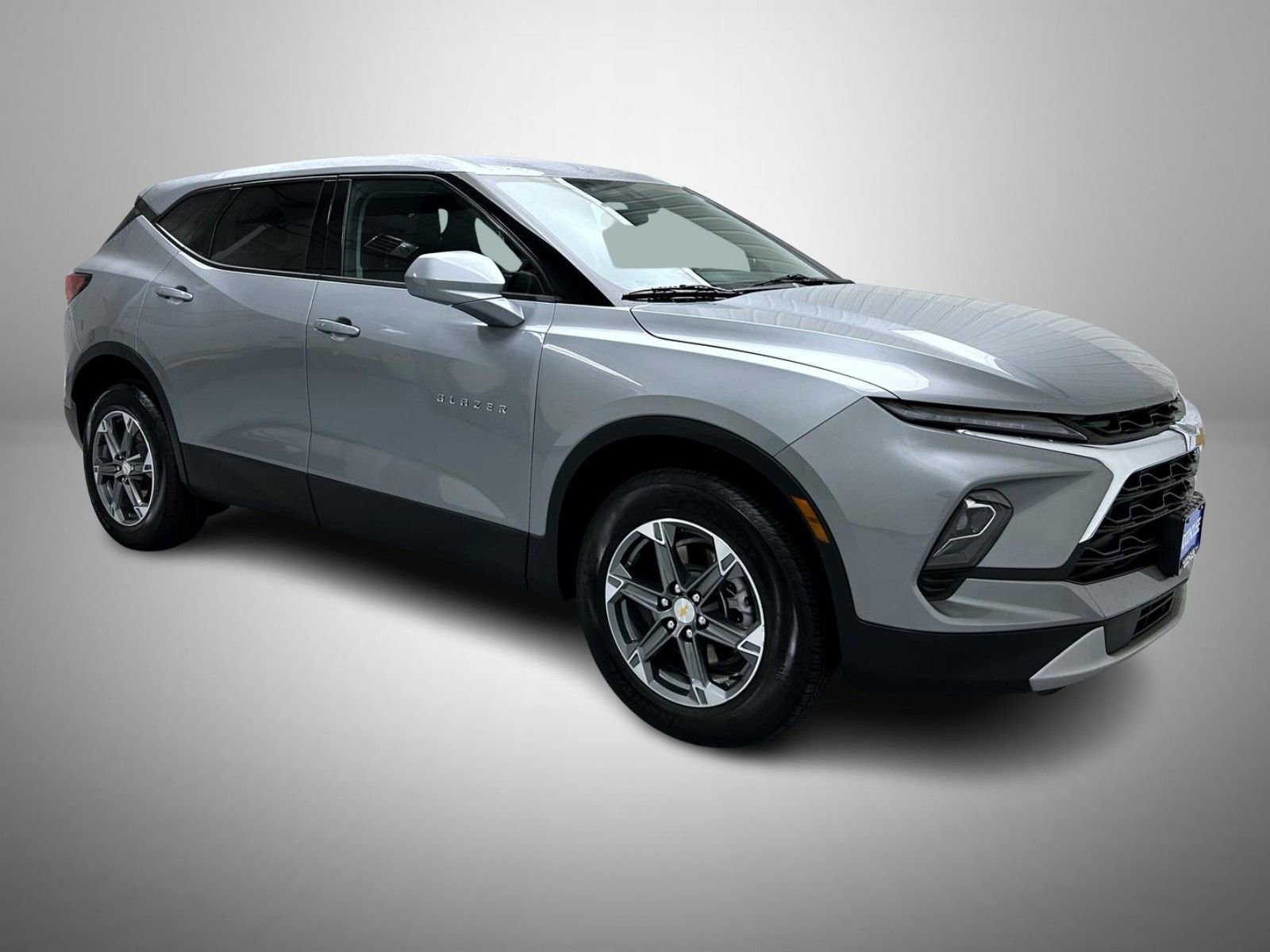 Used 2025 Chevrolet Blazer LT AWD/4WD image 3