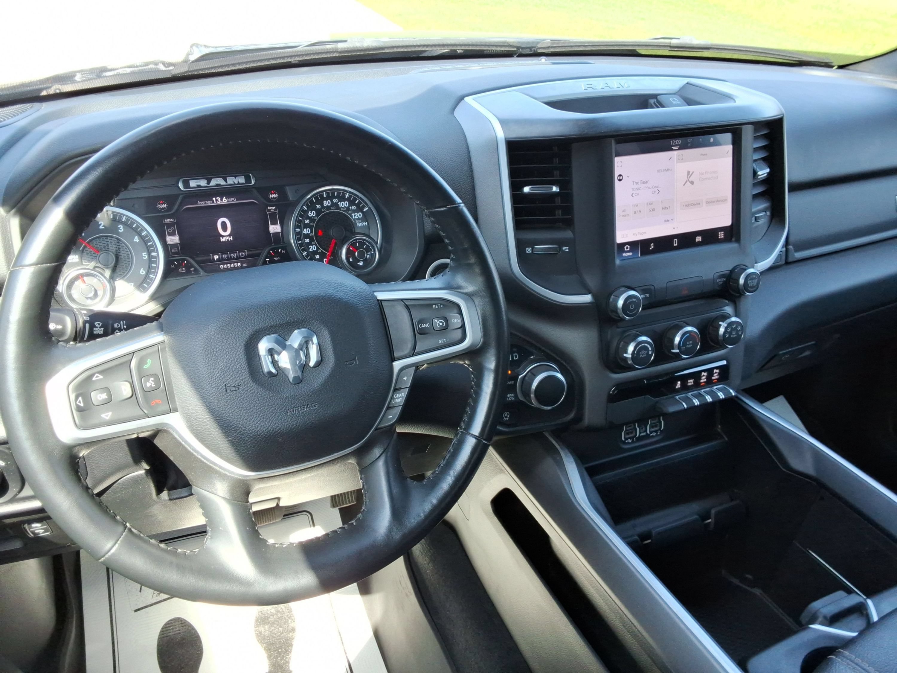 Used 2022 RAM 1500 Big Horn AWD/4WD image 12