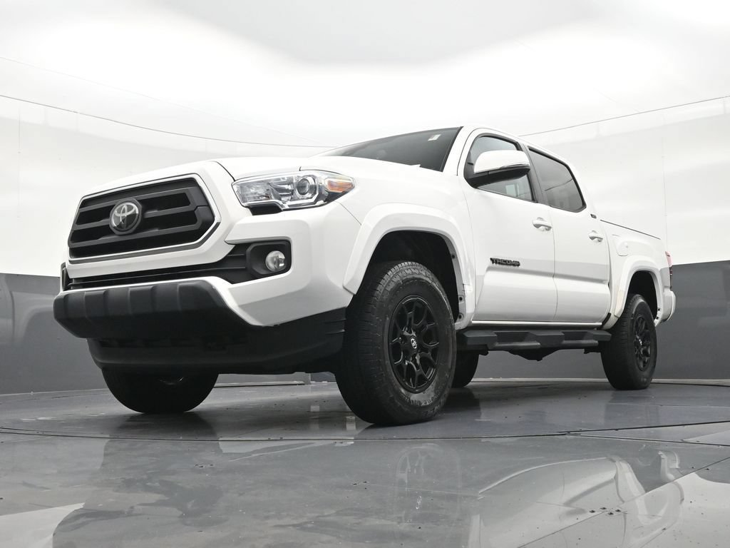 Used 2022 Toyota Tacoma SR5 RWD image 23
