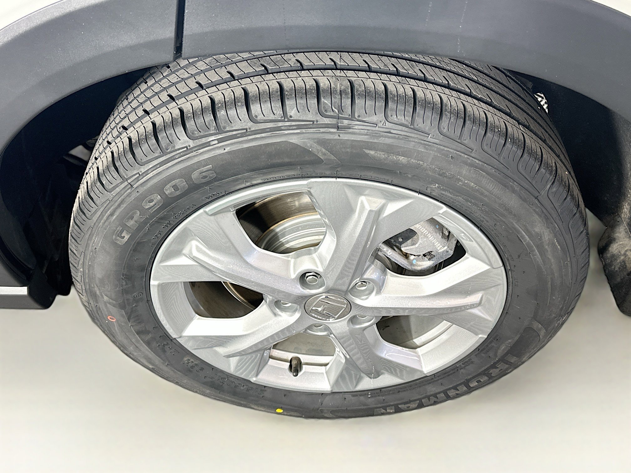 Used 2023 Honda HR-V LX image 11