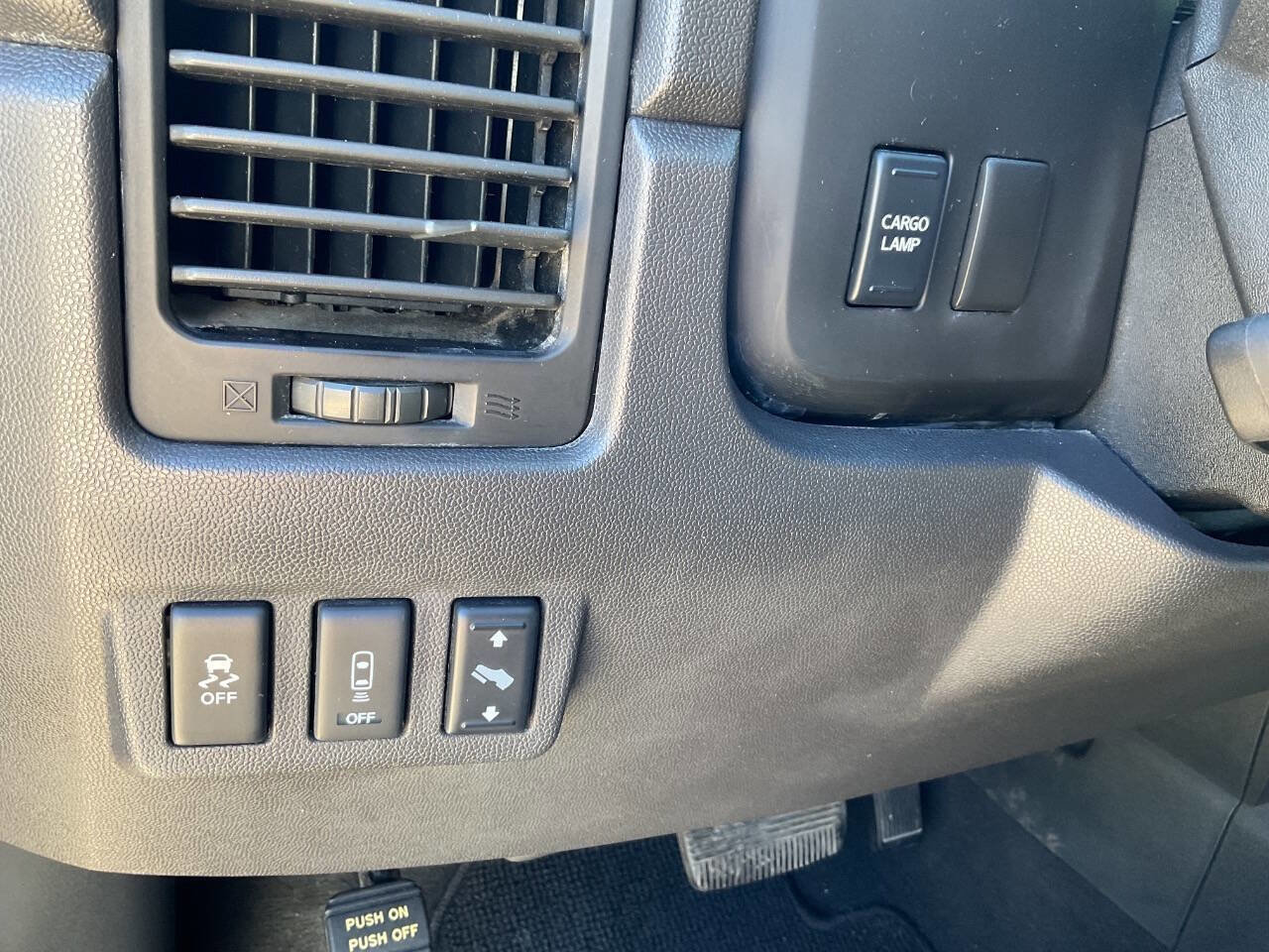 Used 2015 Nissan Titan PRO-4X w/ Pro-4x Luxury Package AWD/4WD image 18