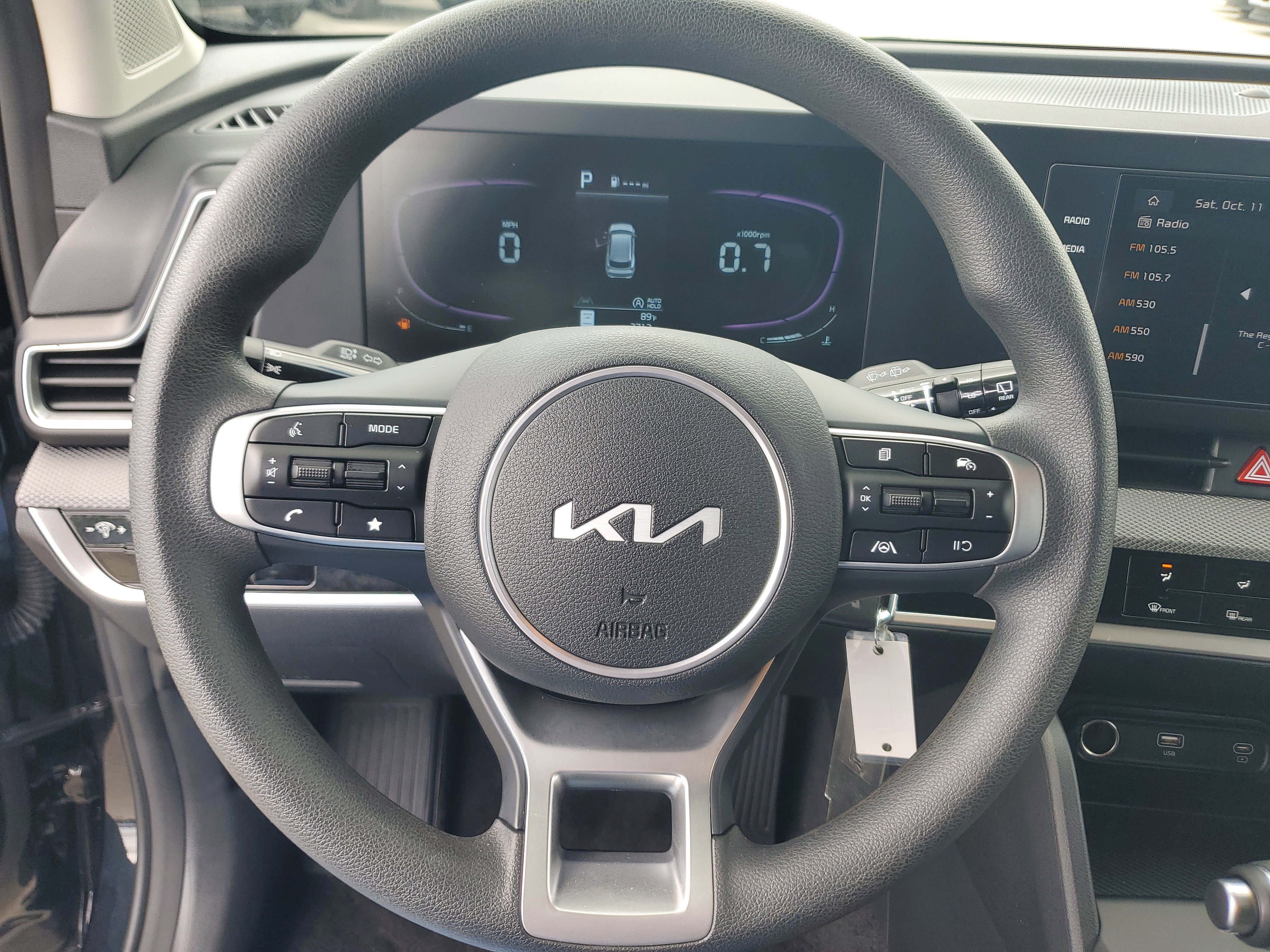 Used 2025 Kia Sportage LX image 19