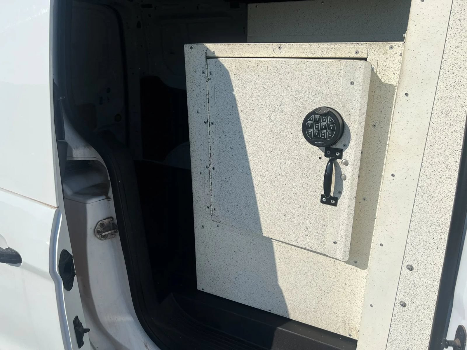 Used 2015 Ford Transit Connect XL FWD image 21