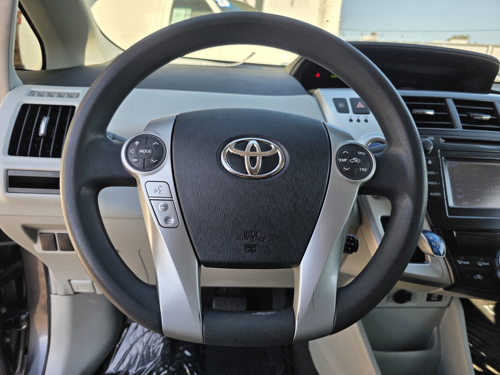 Used 2013 Toyota Prius V Two image 28