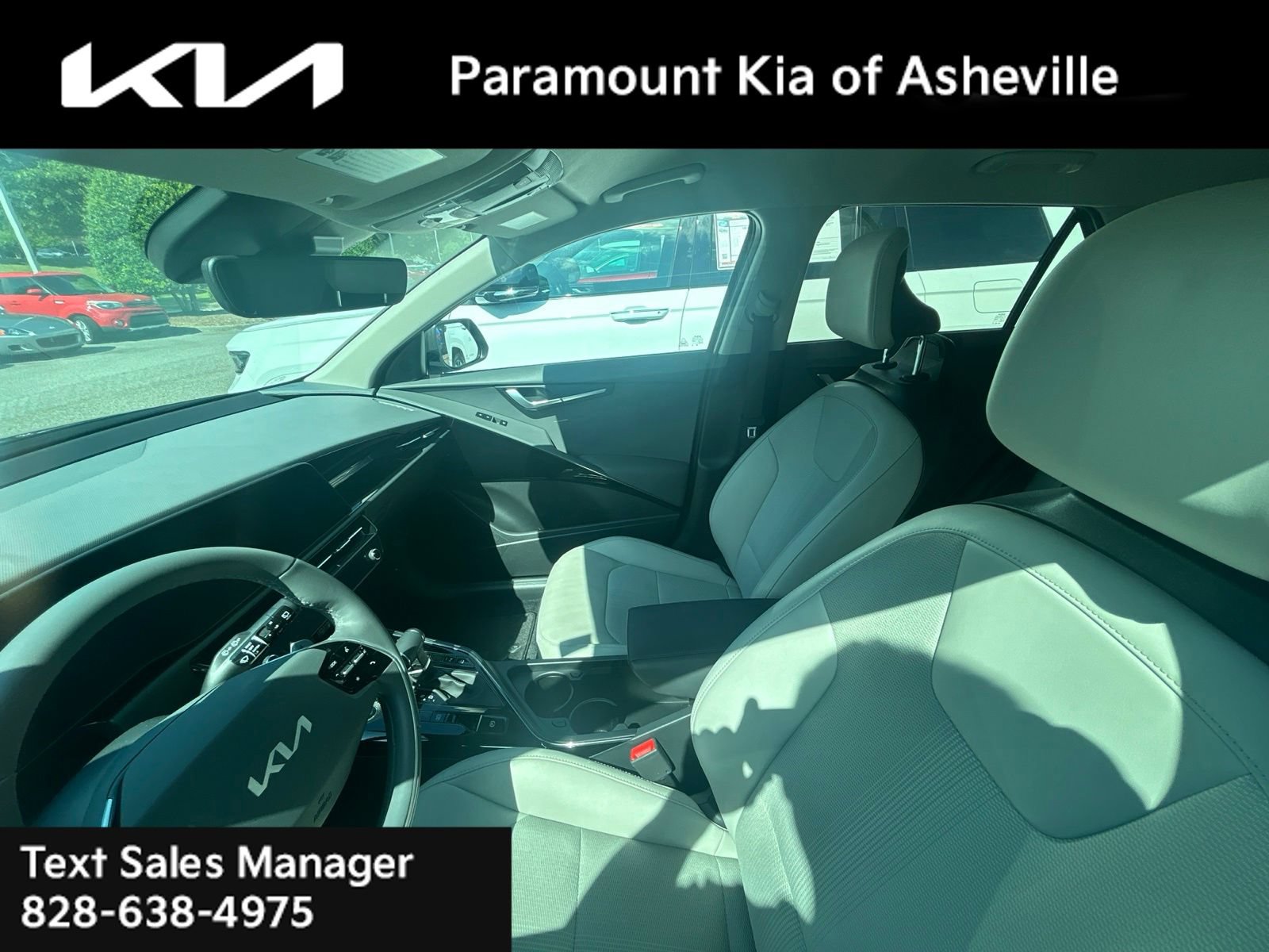 Certified 2025 Kia Niro EX FWD image 7
