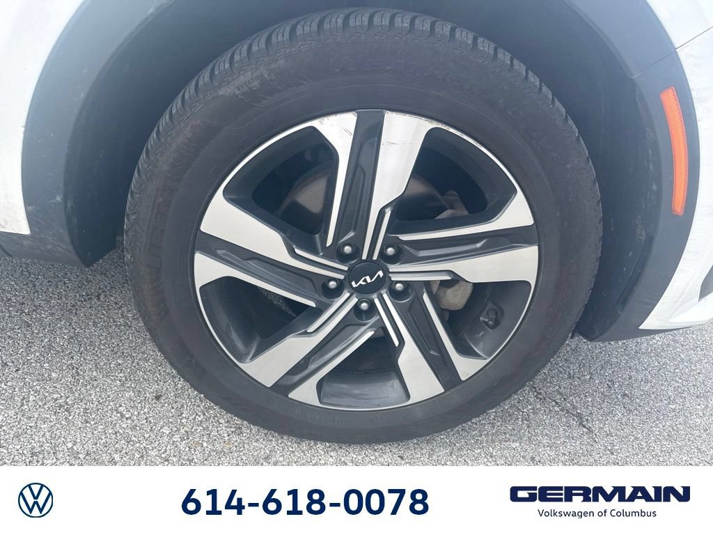 Used 2022 Kia Sorento EX w/ Panoramic Sunroof Package AWD/4WD image 13