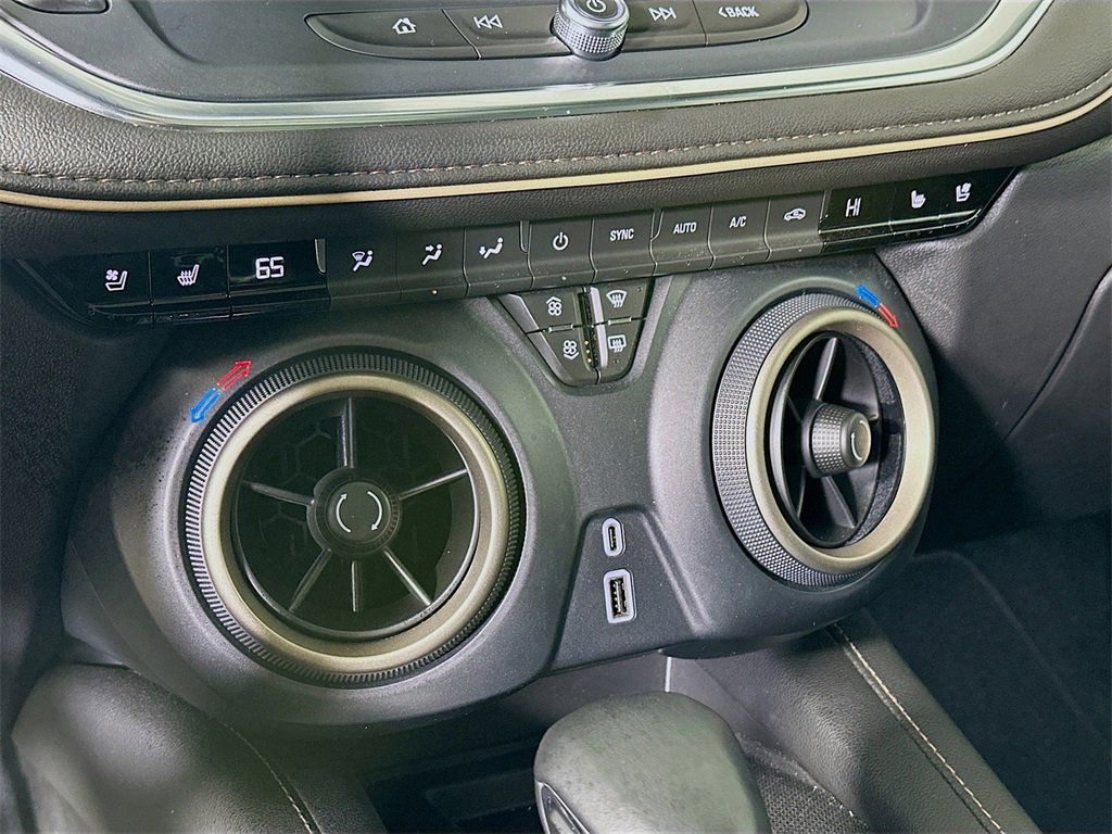 Used 2025 Chevrolet Blazer Premier w/ Driver Confidence II Package image 14