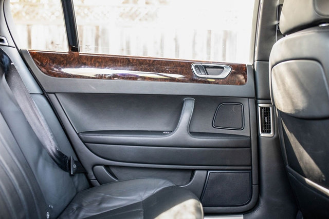 Used 2006 Bentley Flying Spur Flying Spur AWD/4WD image 51