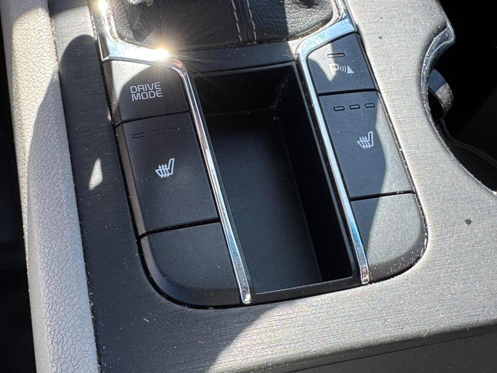 Used 2021 Kia Sedona EX FWD image 24