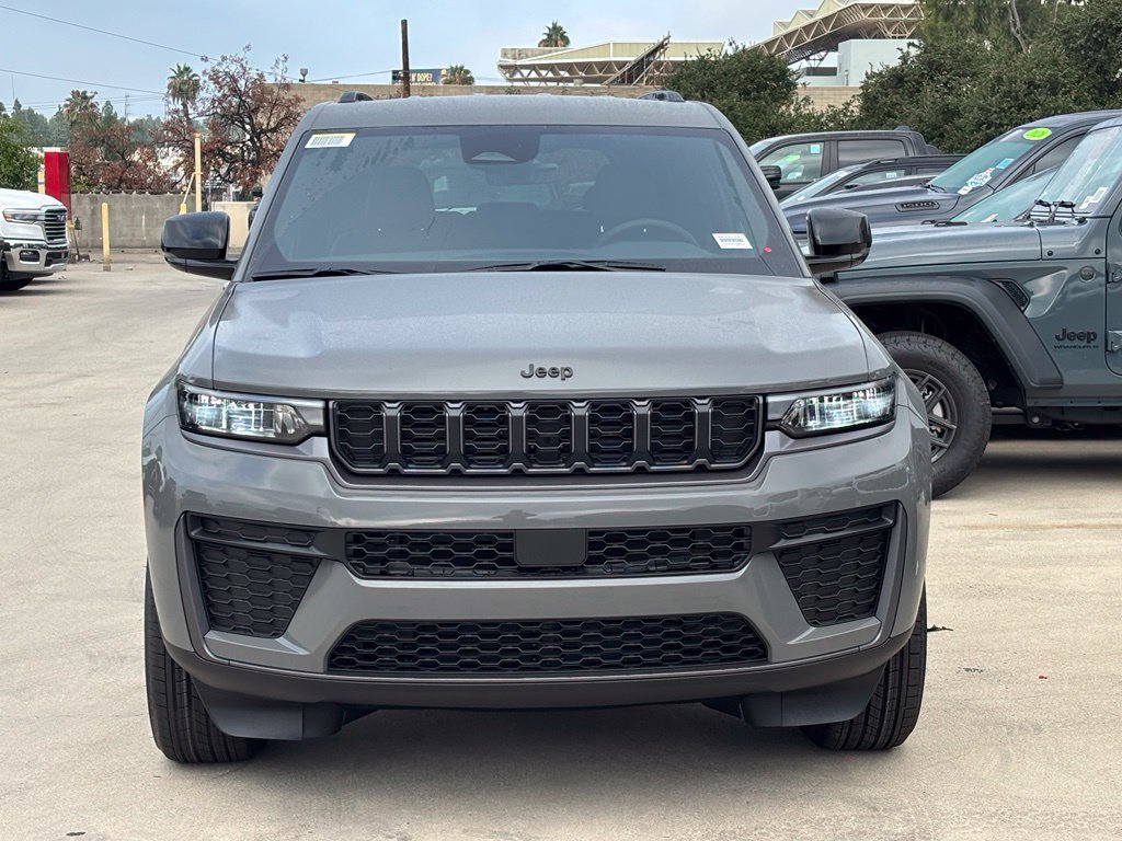 New 2027 Jeep Grand Cherokee 4WD image 6