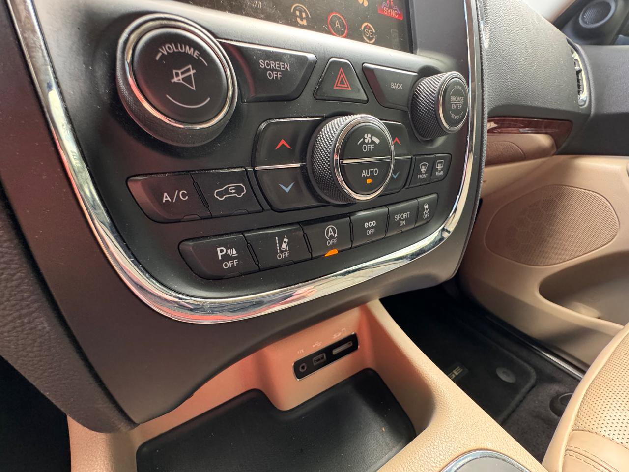 Used 2017 Dodge Durango Citadel w/ Technology Group image 39