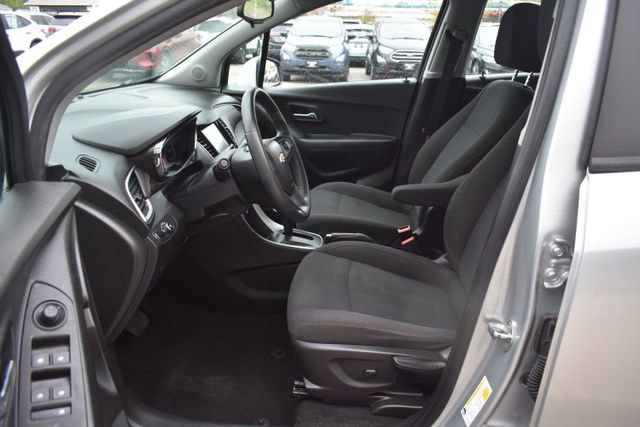 Used 2017 Chevrolet Trax LS FWD image 15