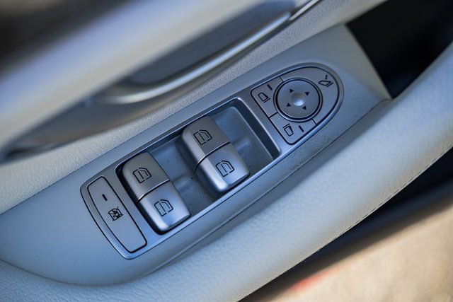 Used 2023 Mercedes-Benz E 450 4MATIC Sedan image 37