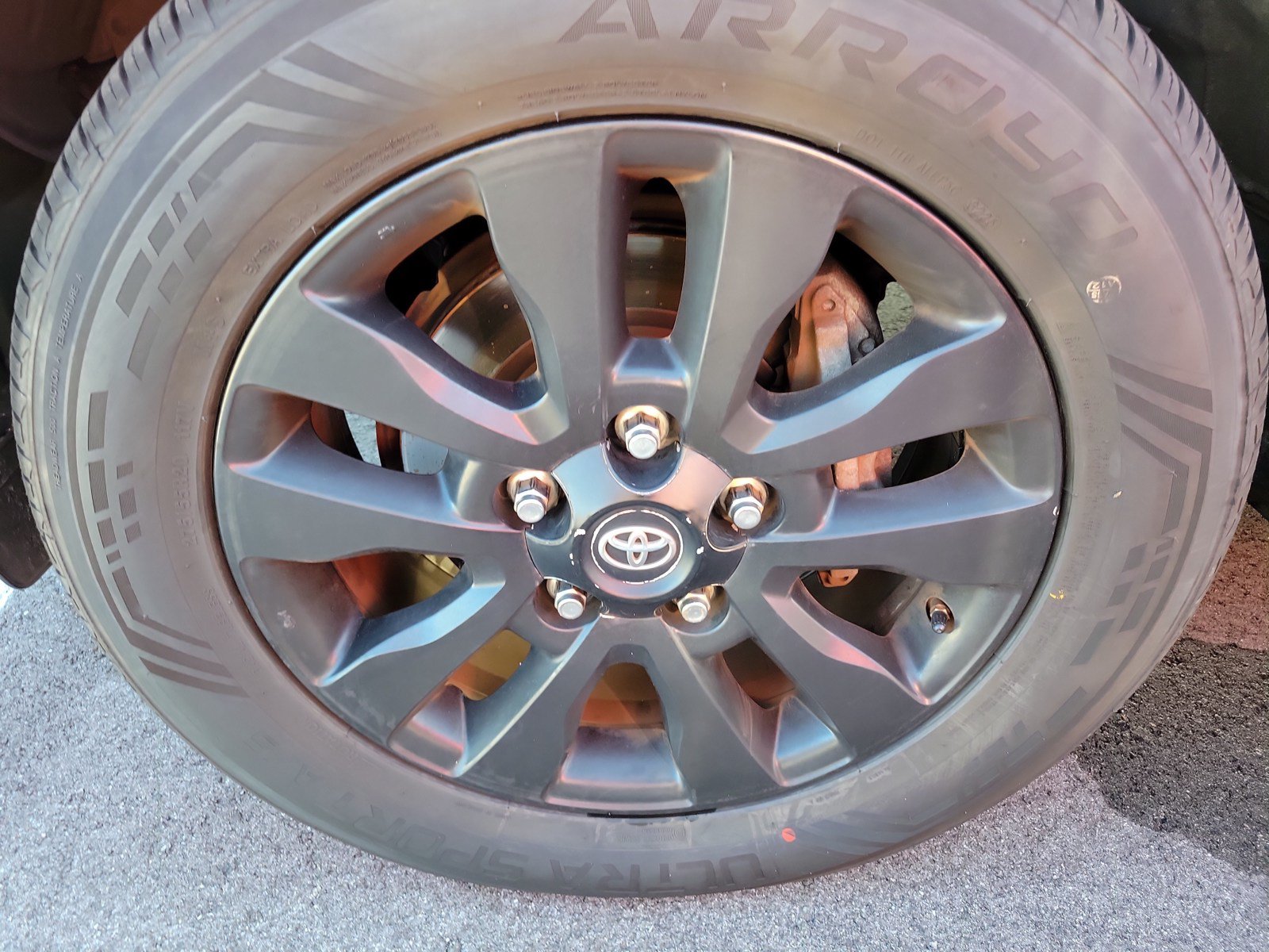 Used 2019 Toyota Sequoia SR5 w/ Premium Package AWD/4WD image 6