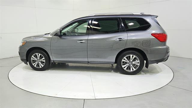 Used 2020 Nissan Pathfinder S FWD image 5