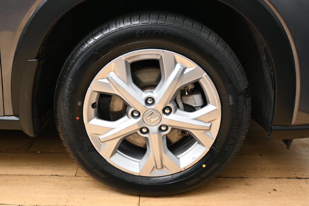 Used 2023 Honda HR-V LX image 15