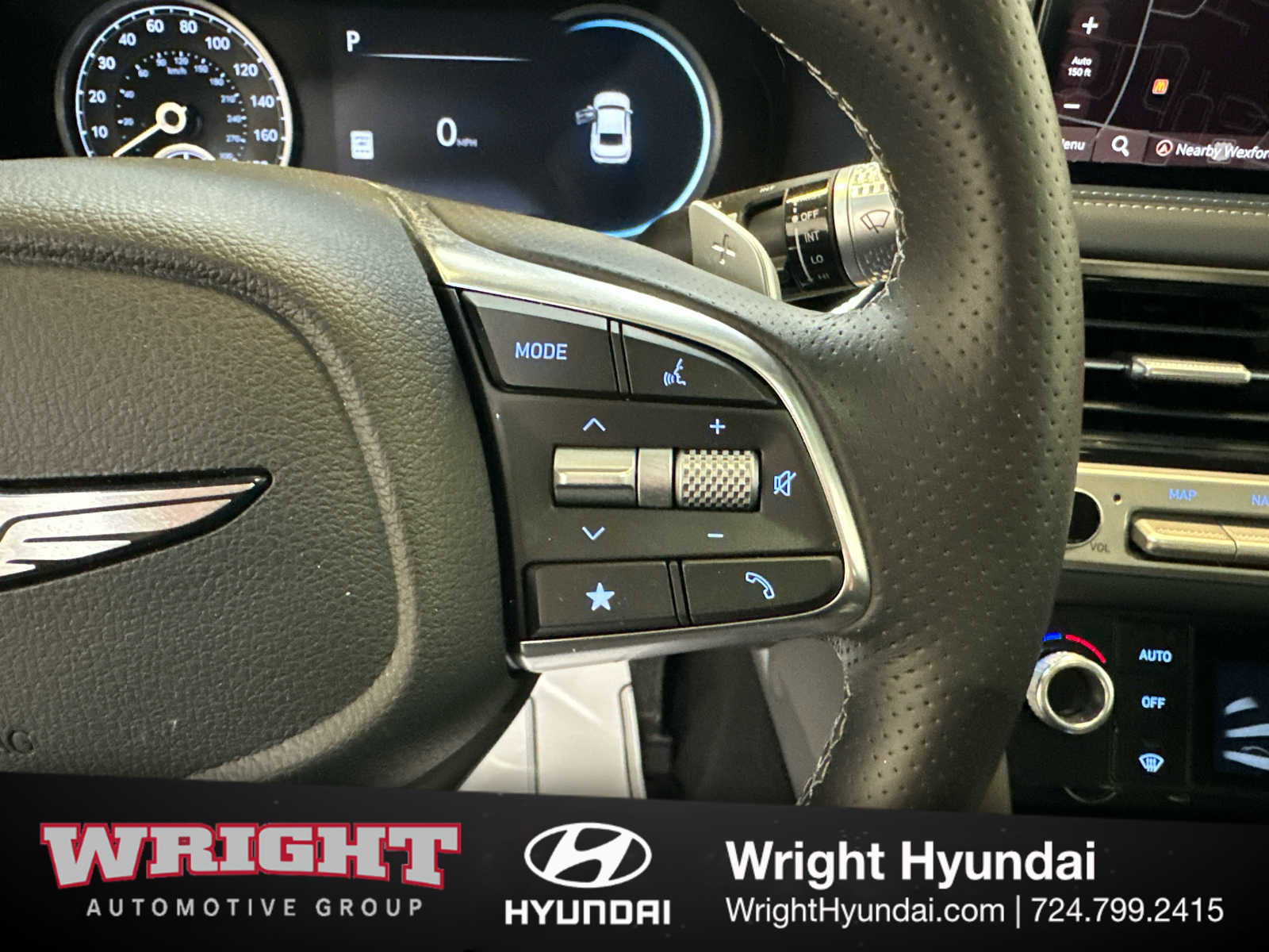 Certified 2025 Genesis G70 2.5T image 21