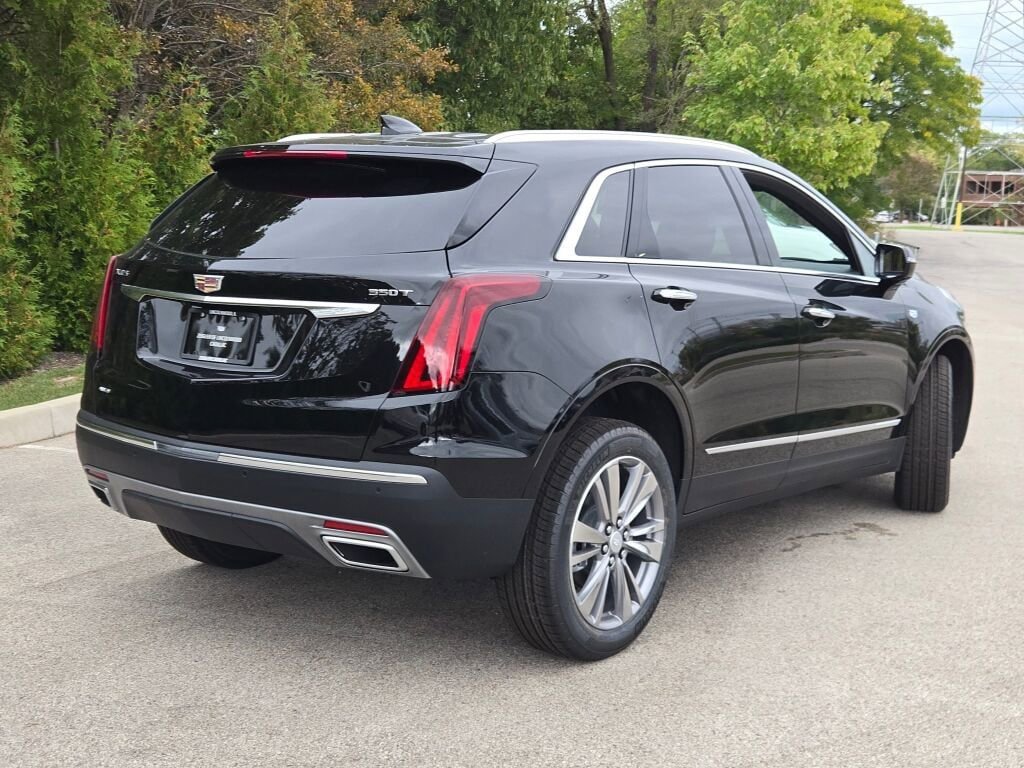 New 2025 Cadillac XT5 Premium Luxury image 11