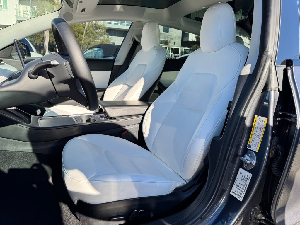 Used 2021 Tesla Model 3 Long Range image 13