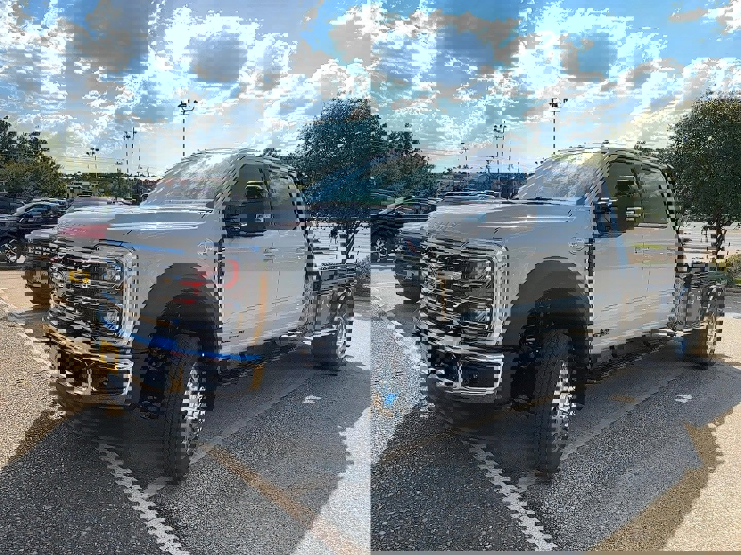 New 2025 Ford F450 Lariat image 3