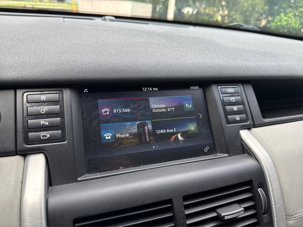 Used 2017 Land Rover Discovery Sport SE AWD/4WD image 13