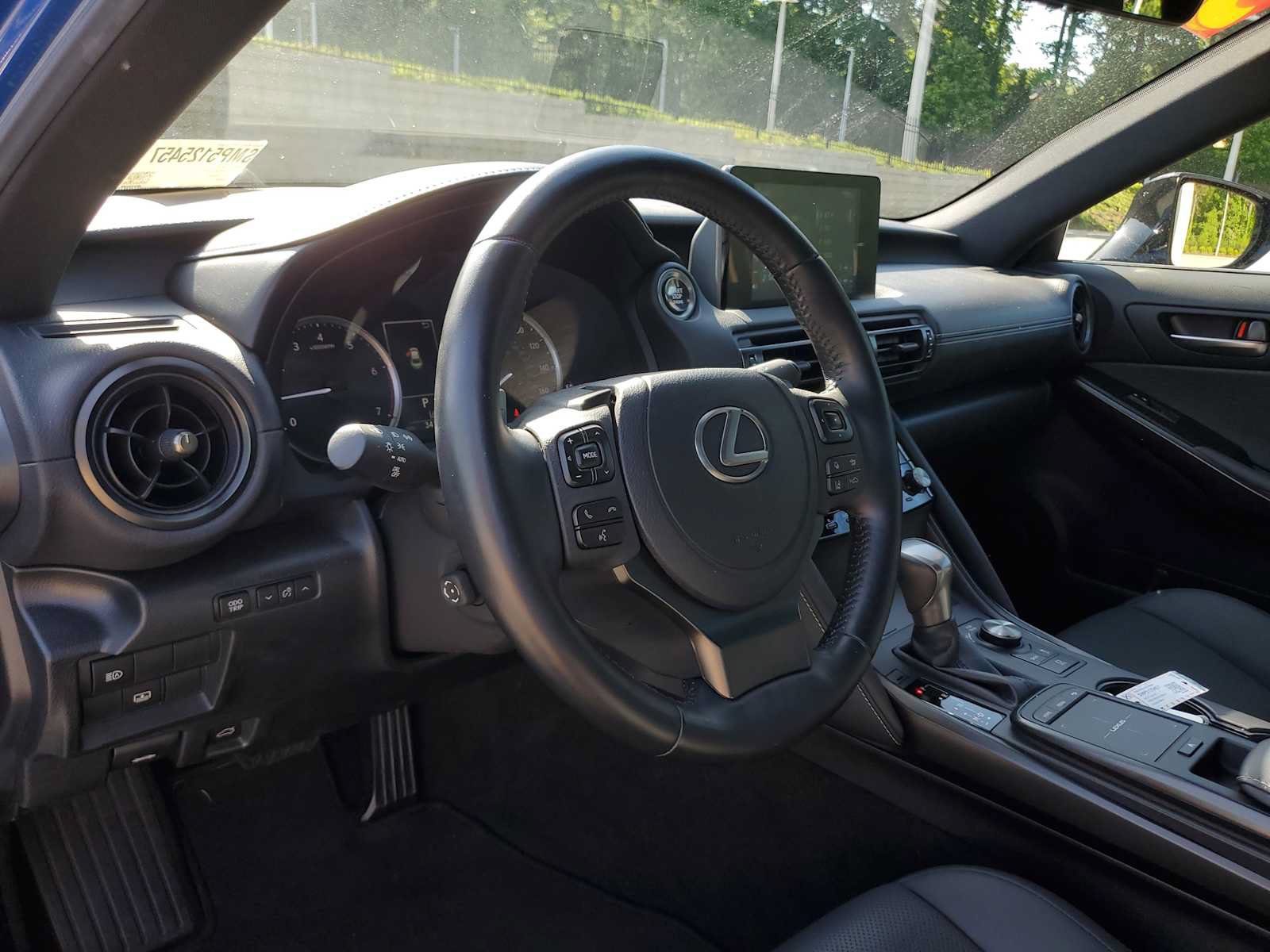 Used 2023 Lexus IS 300 w/ Premium Package RWD image 27