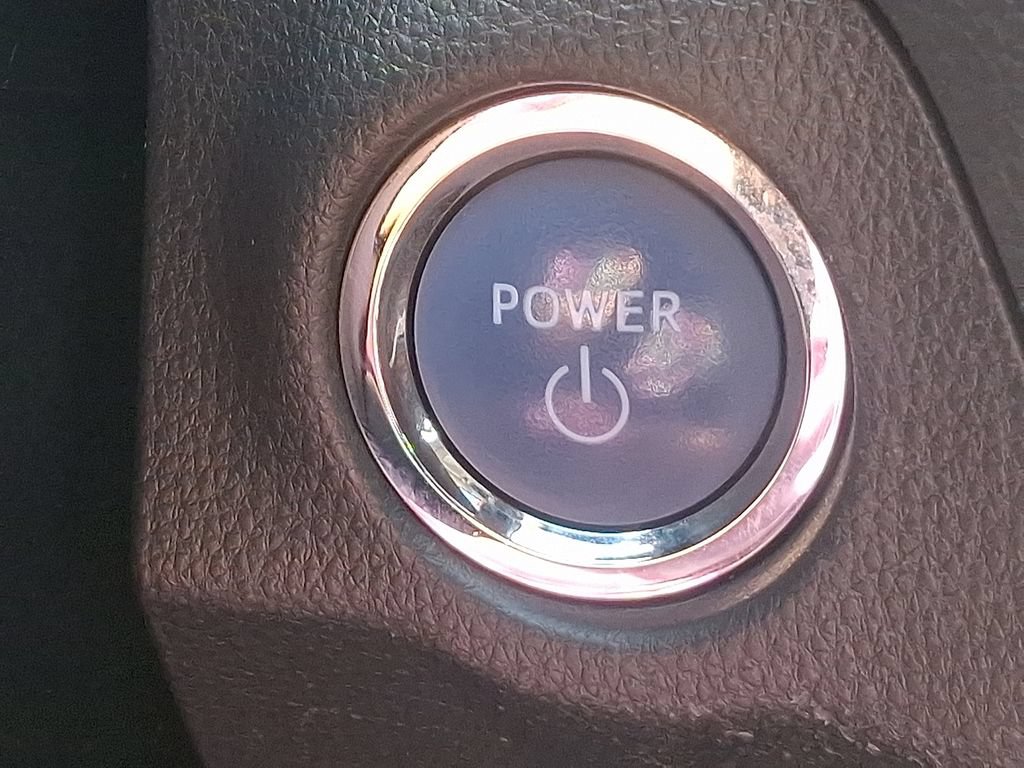 Certified 2021 Toyota RAV4 XLE w/ Convenience Package AWD/4WD image 25
