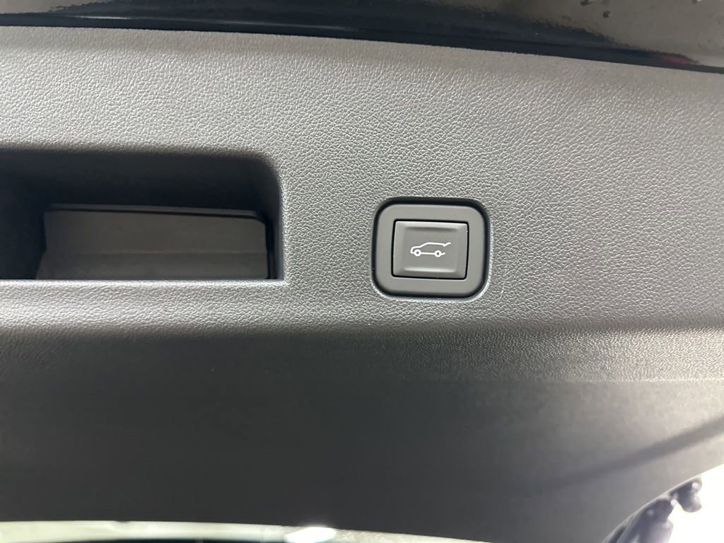 New 2026 GMC Acadia AT4 w/ Luxury Package image 23
