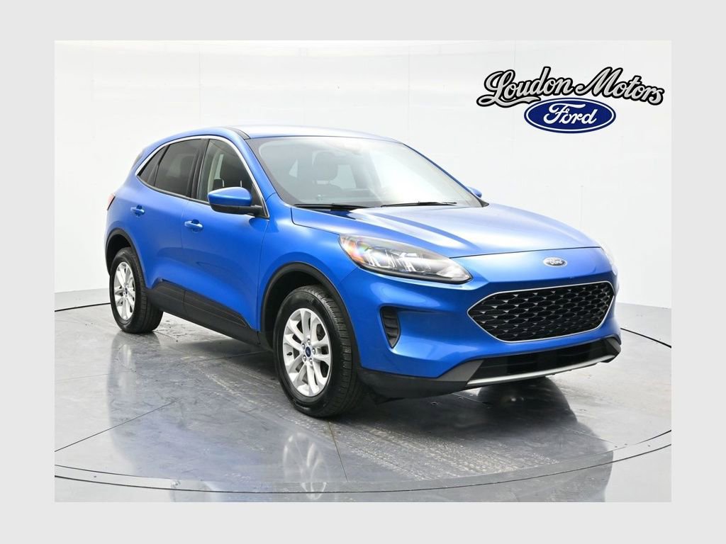 Used 2020 Ford Escape SE image 1