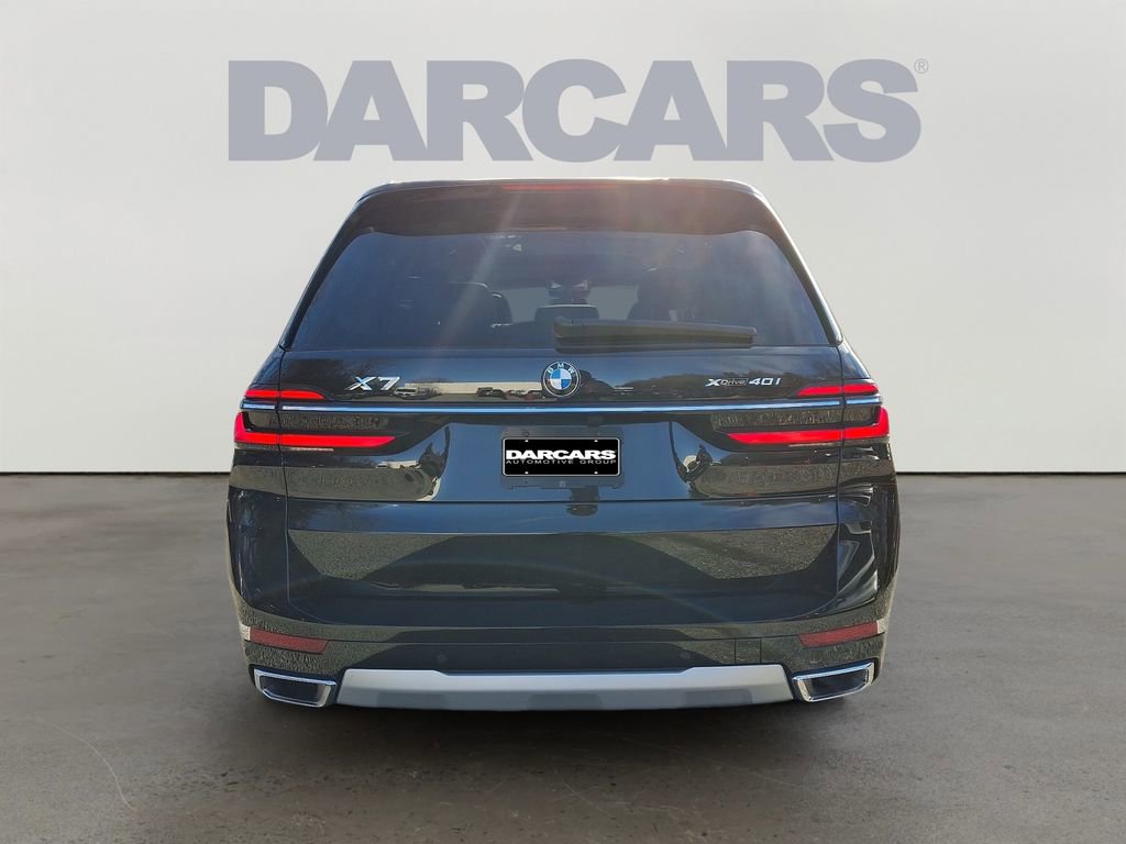 Used 2025 BMW X7 xDrive40i w/ Premium Package image 6