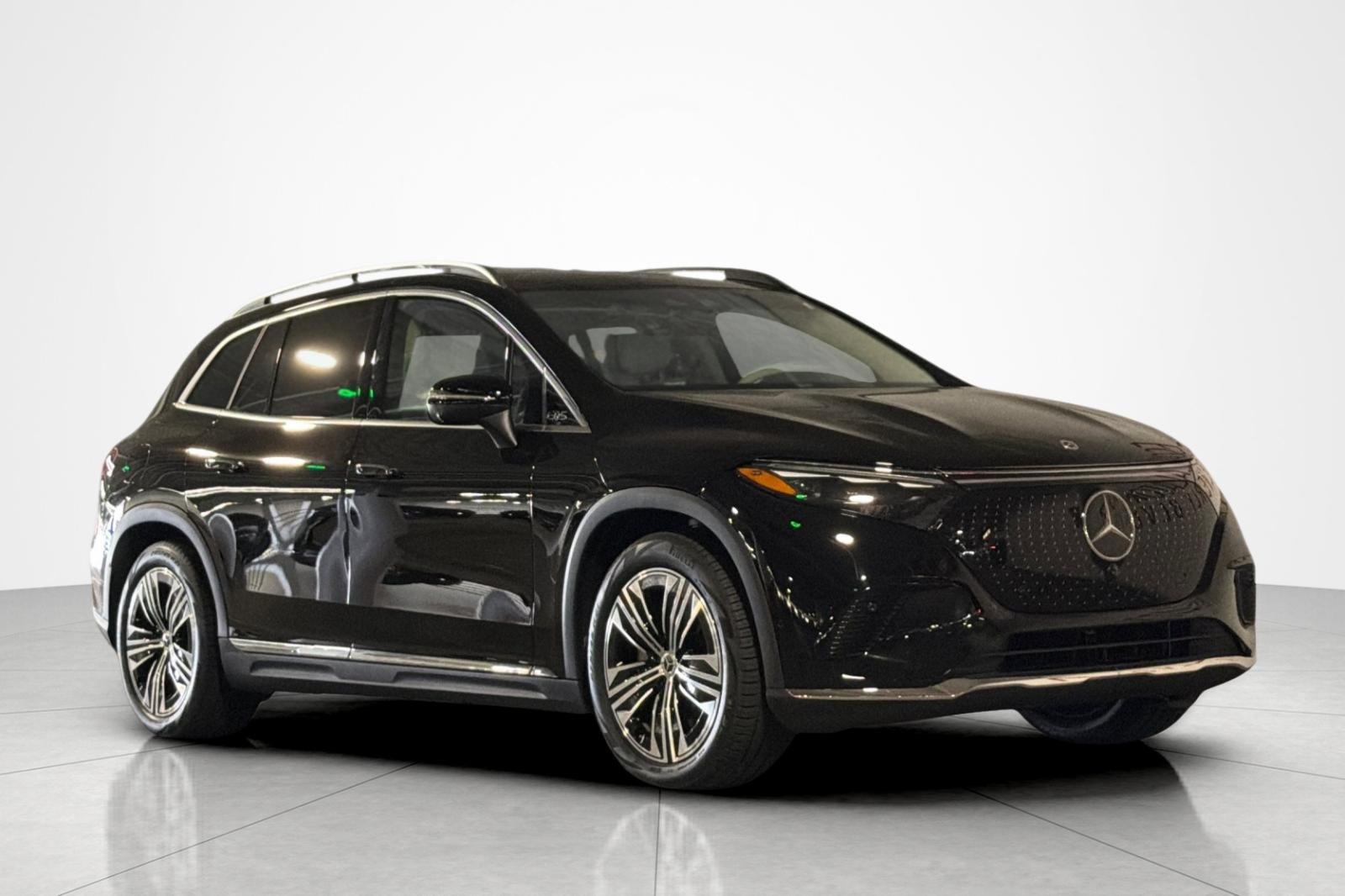 New 2026 Mercedes-Benz EQS 400 4MATIC SUV image 7