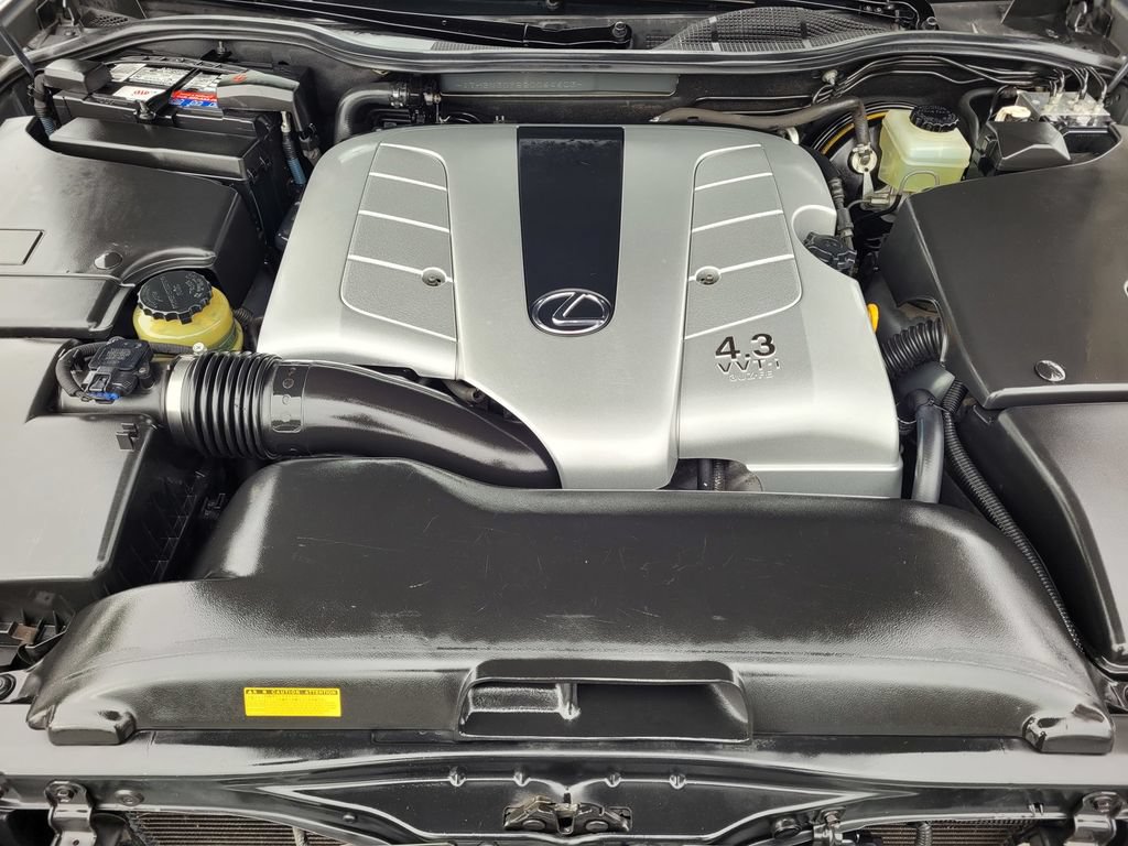 Used 2002 Lexus LS 430 RWD image 20