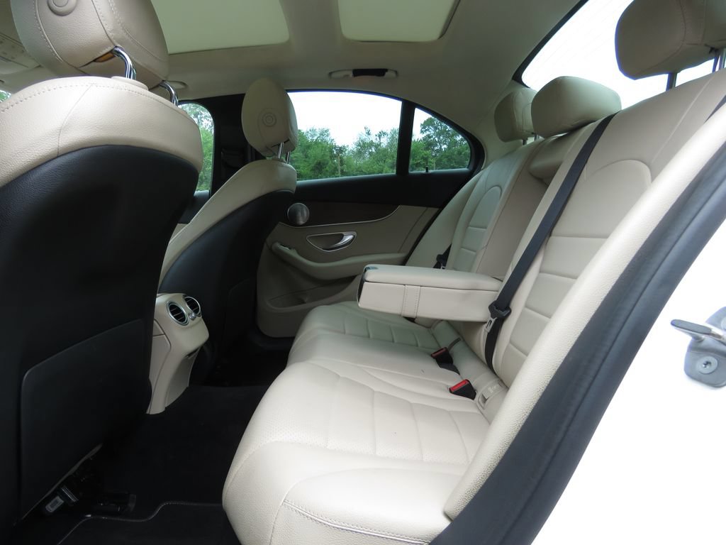 Used 2019 Mercedes-Benz C 300 4MATIC Sedan image 20