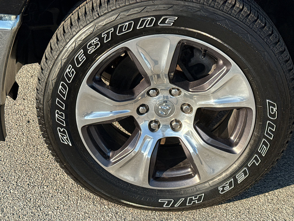 Used 2023 RAM 1500 Laramie AWD/4WD image 9