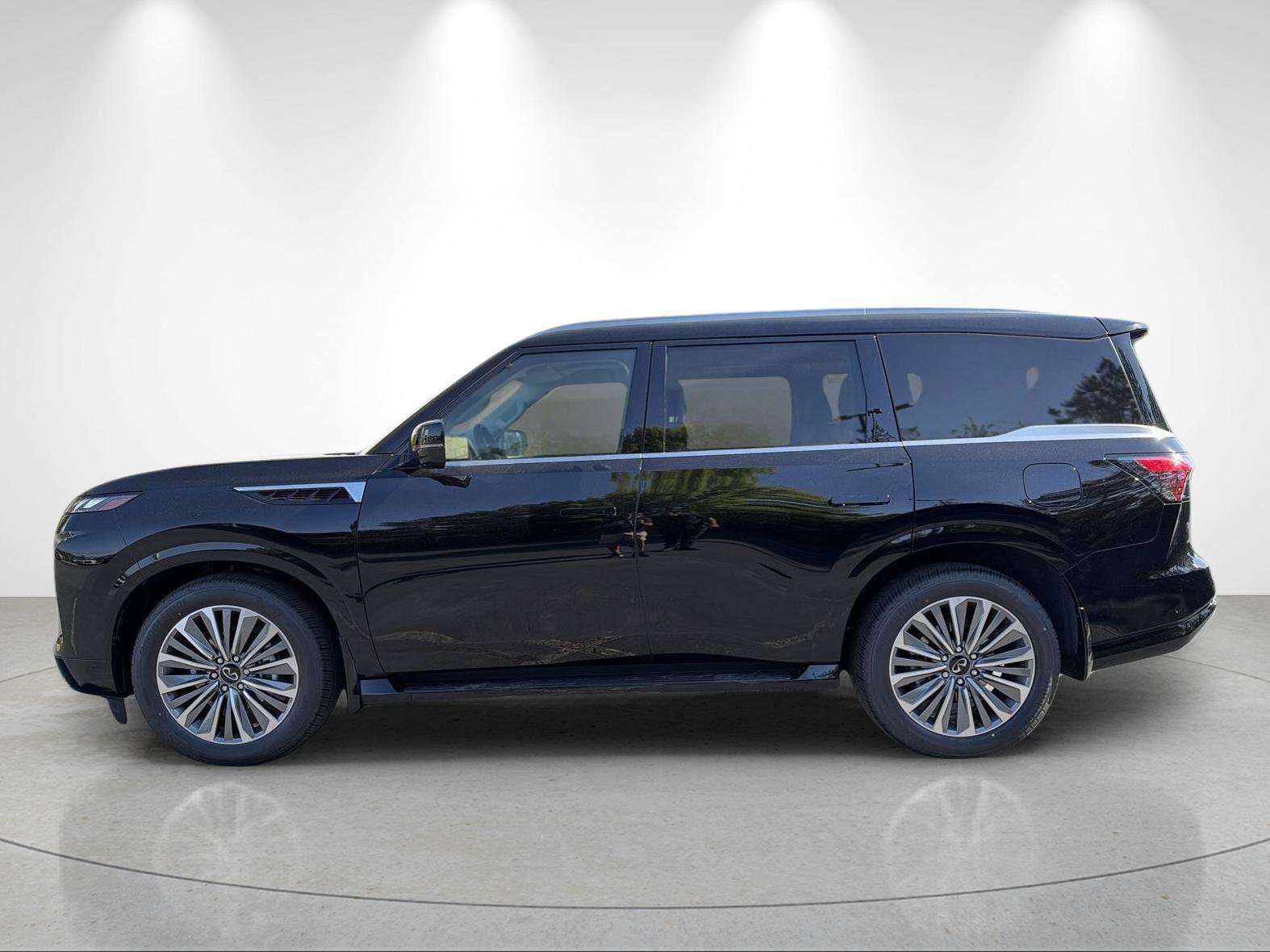 New 2026 INFINITI QX80 Luxe w/ Cargo Package AWD/4WD image 2