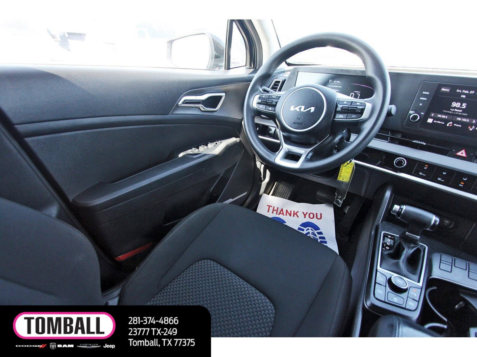 Used 2024 Kia Sportage LX image 9