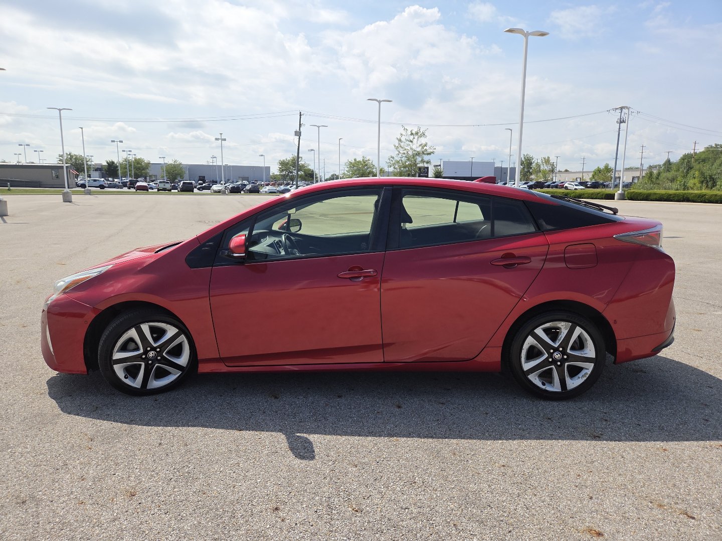 Used 2018 Toyota Prius Three Touring FWD image 13