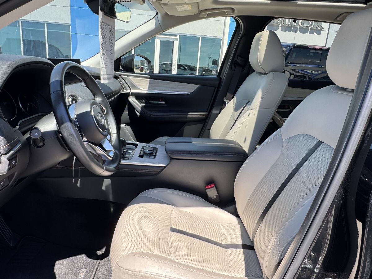 Used 2024 MAZDA CX-90 3.3 Turbo w/ Premium Package AWD/4WD image 9