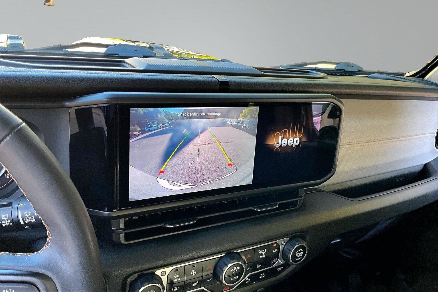Certified 2024 Jeep Wrangler Sport AWD/4WD image 22