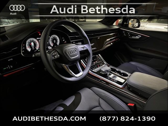 New 2025 Audi Q7 3.0T Prestige image 12