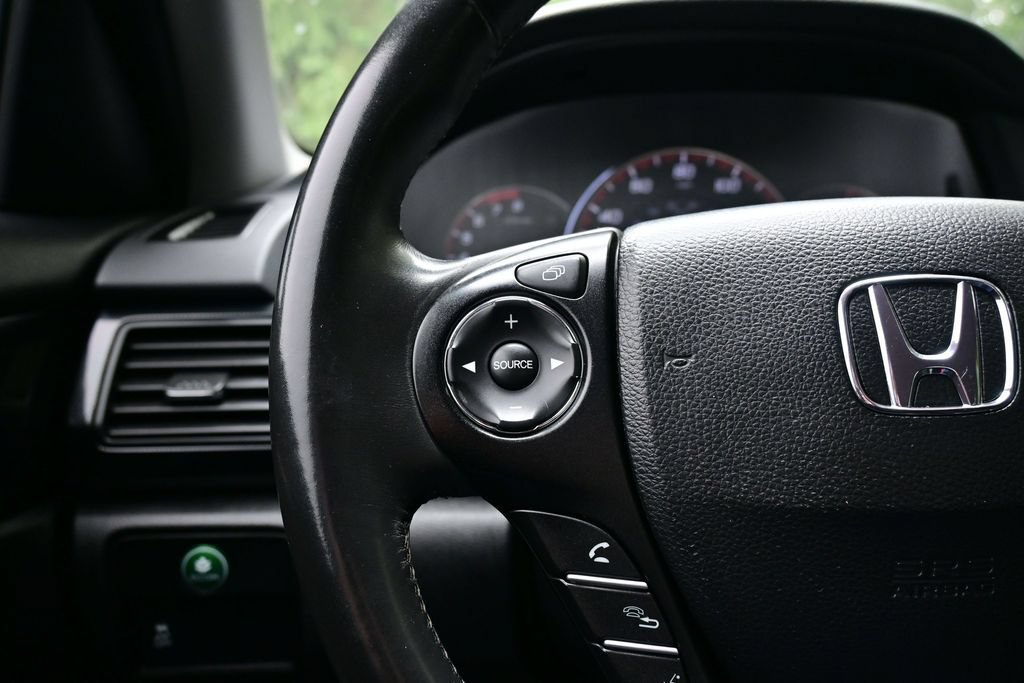 Used 2015 Honda Accord Sport image 37
