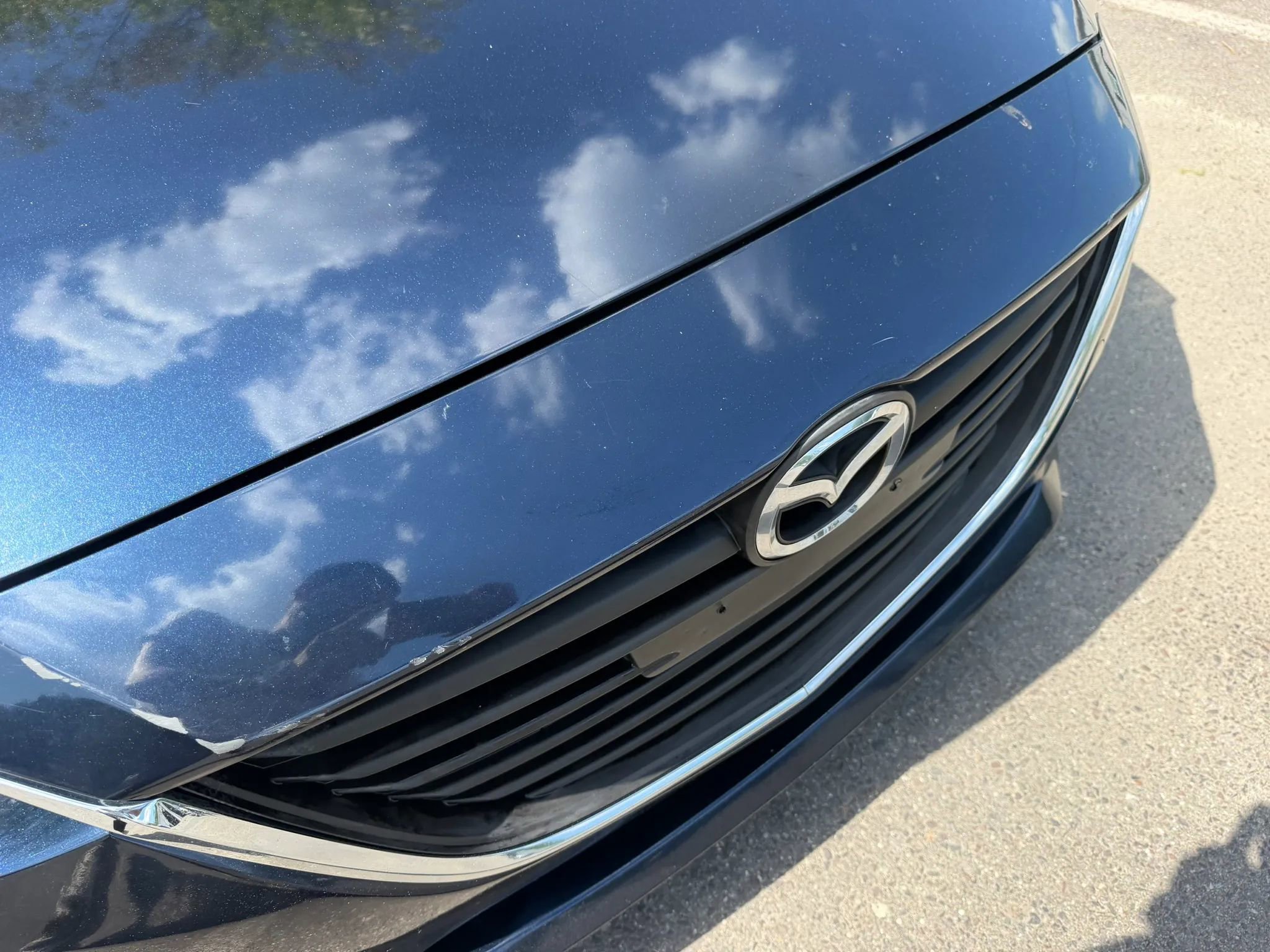 Used 2014 MAZDA MAZDA3 i Touring w/ Technology Package FWD image 5