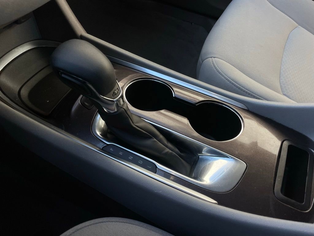 Used 2021 Chevrolet Malibu LT image 19