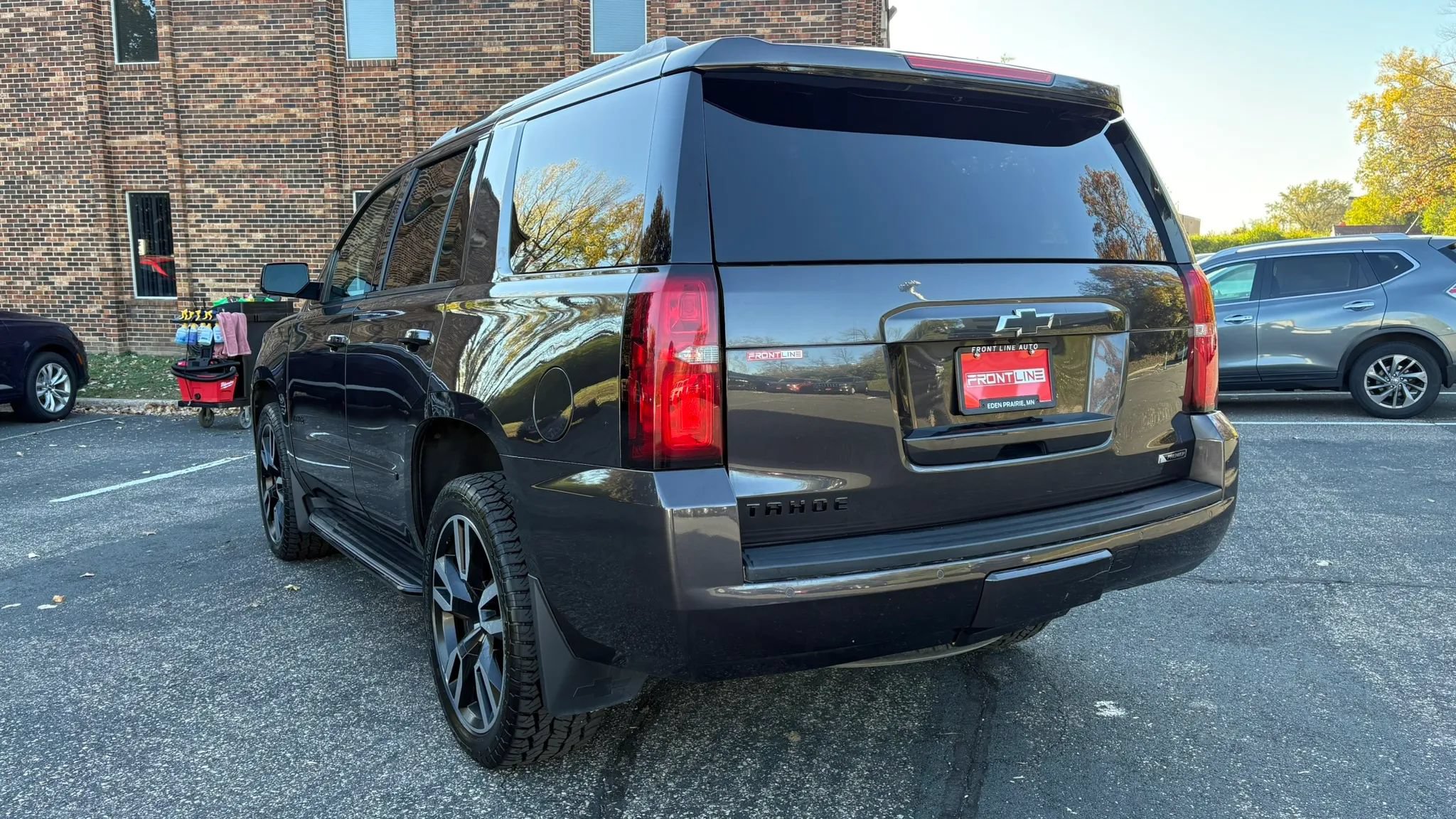 Used 2018 Chevrolet Tahoe Premier AWD/4WD image 7