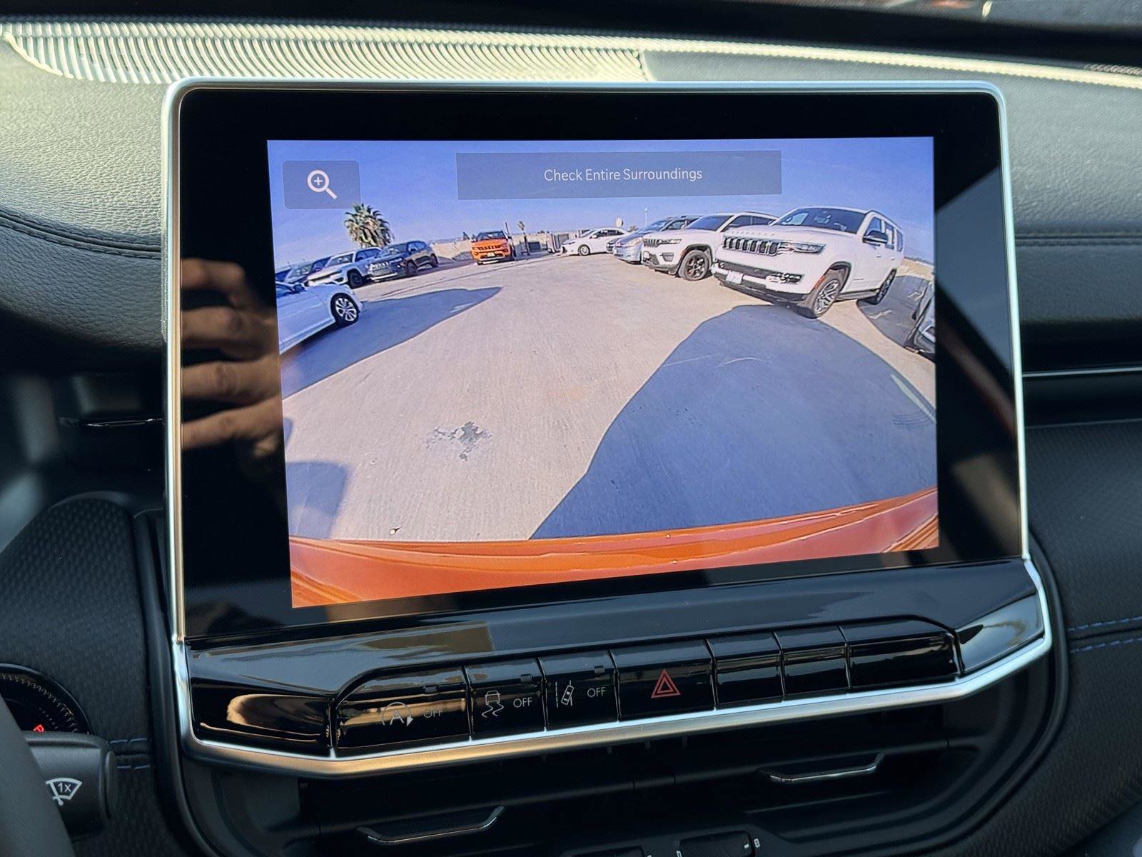 New 2026 Jeep Compass Latitude image 15