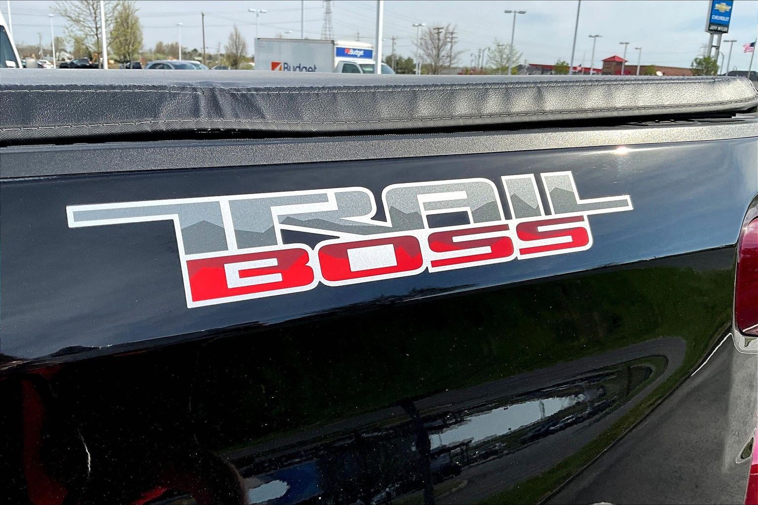 Used 2023 Chevrolet Silverado 1500 LT Trail Boss AWD/4WD image 24